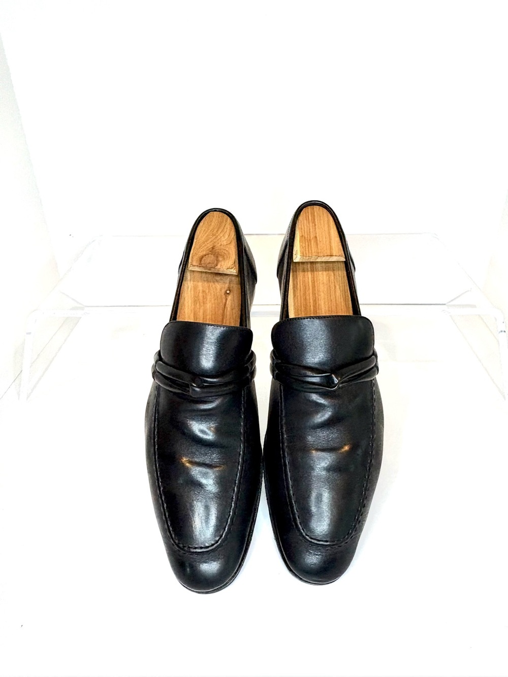 Gucci Black Leather Classic Knot Slip-On Loafers, size 10.5, fits like 11.5